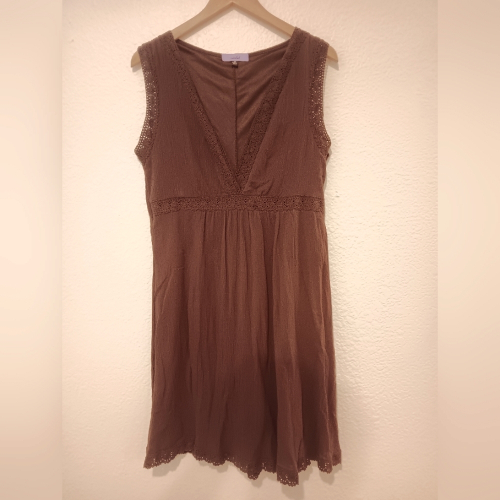 Violet V Neck Sleeveless Lace Trim Dress
